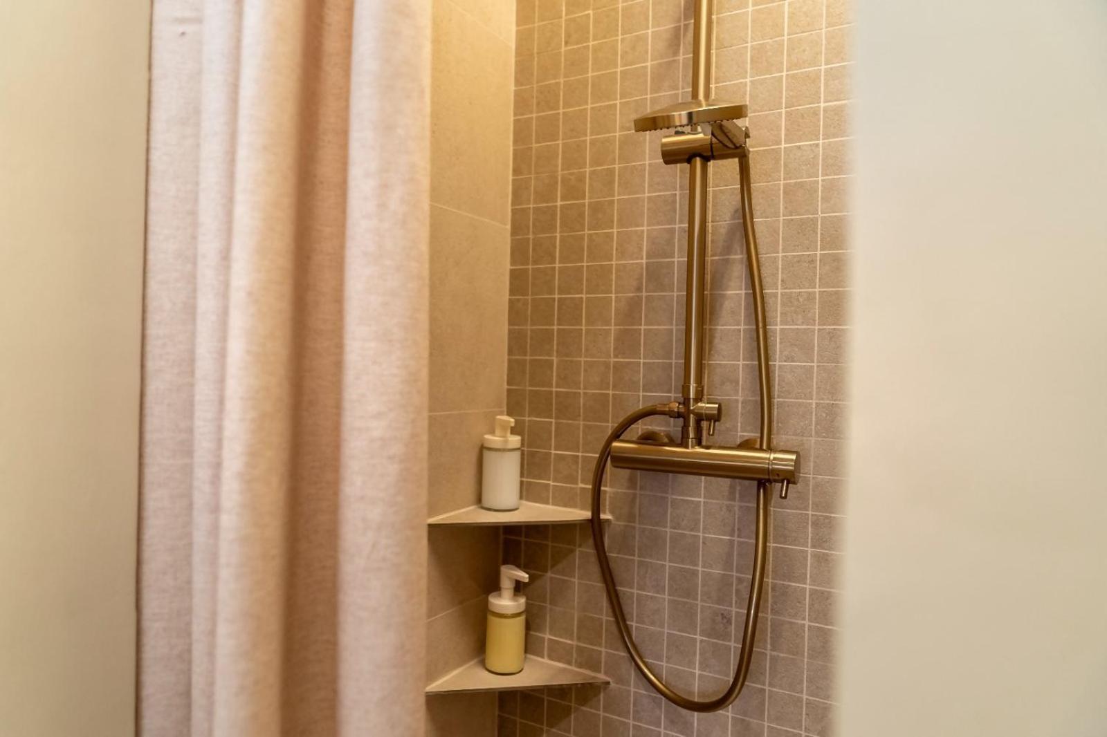 Mina Nai Apartment Ferrol Ngoại thất bức ảnh